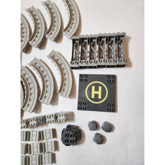 Mega Bloks Train Track Lot – Gray Rails + Extras - Picture 3 of 12